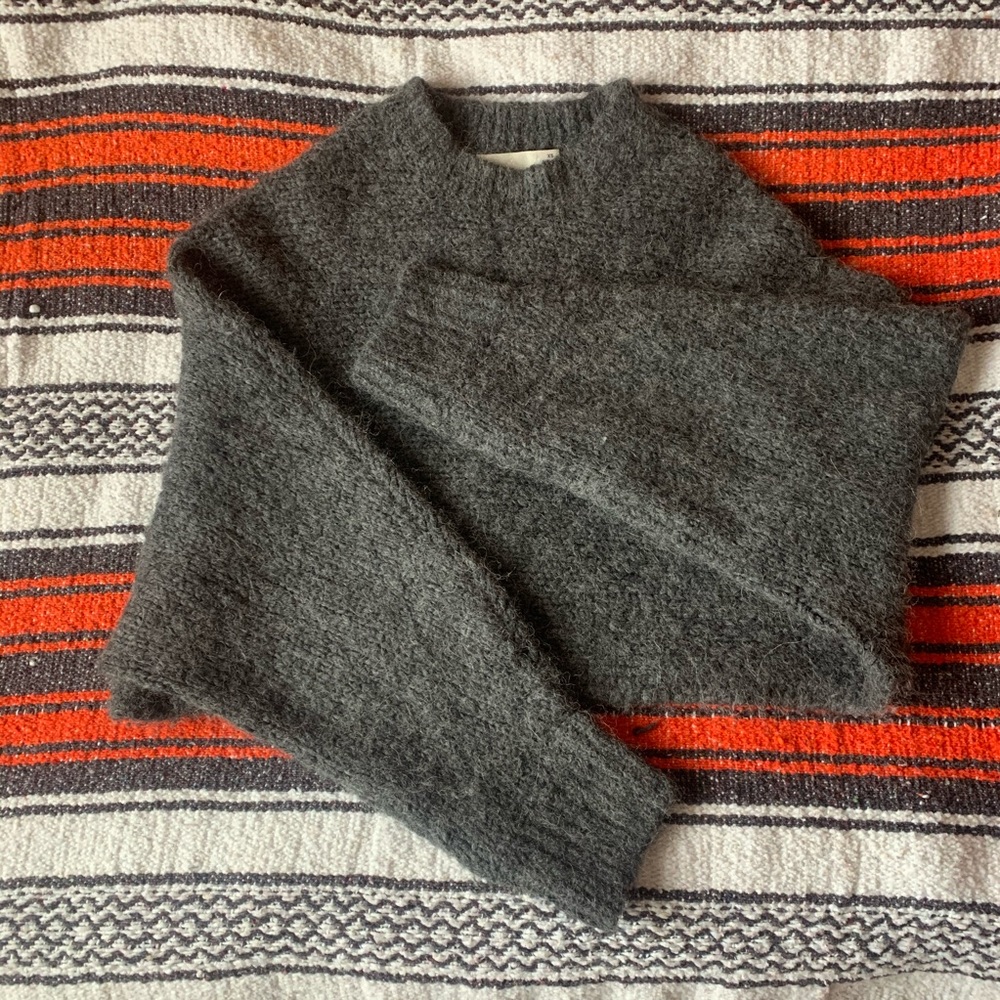 Aritzia Wilfred Free Lolan Sweater